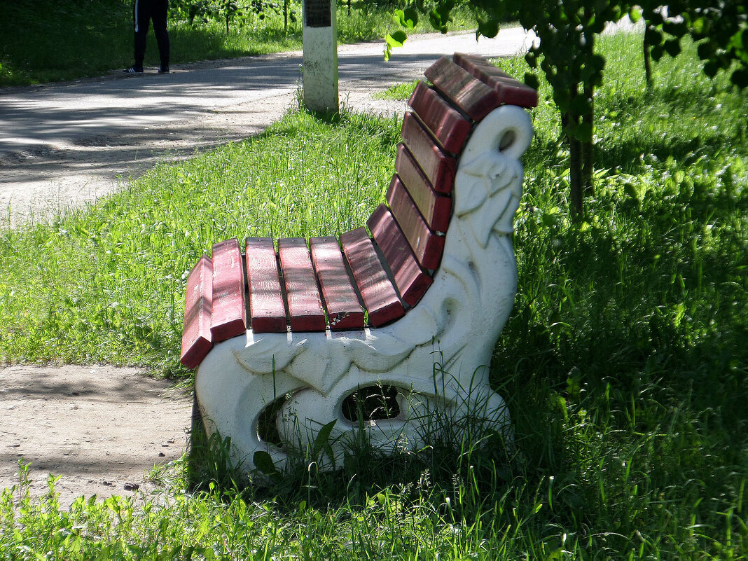 Какие тайны может рассказать скамейка в парке... - MarinaKiseleva 