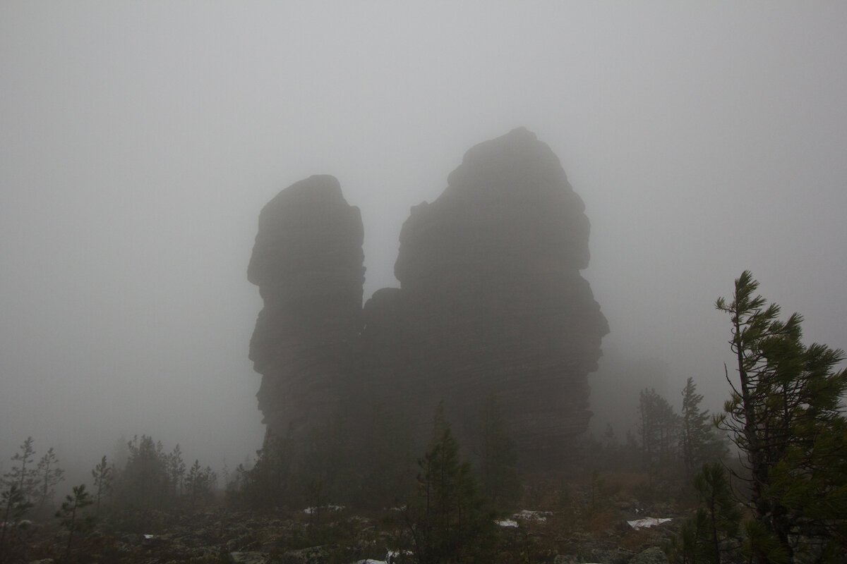 Скалы в тумане - Petr Kamesheck