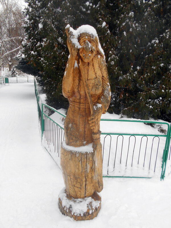 Холодно старушке в парке - Tarka 