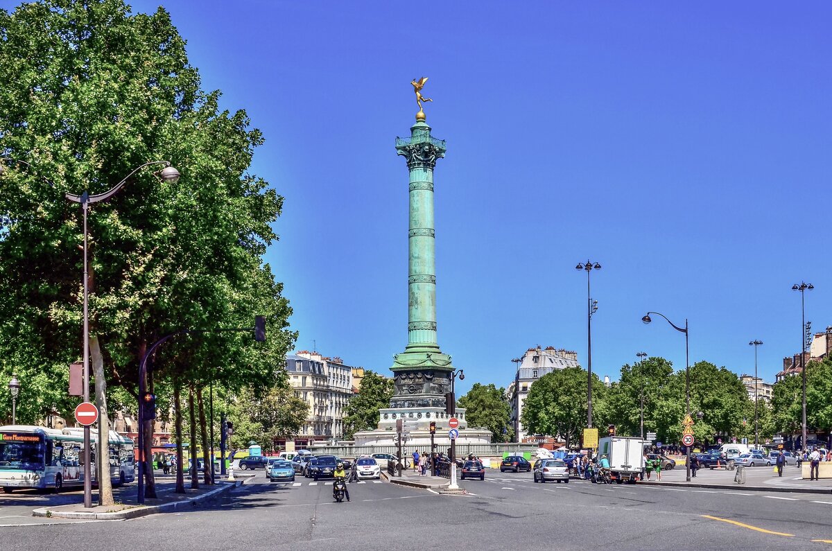 «Июльская колонна» на площади Бастилии в Париже - Eldar Baykiev