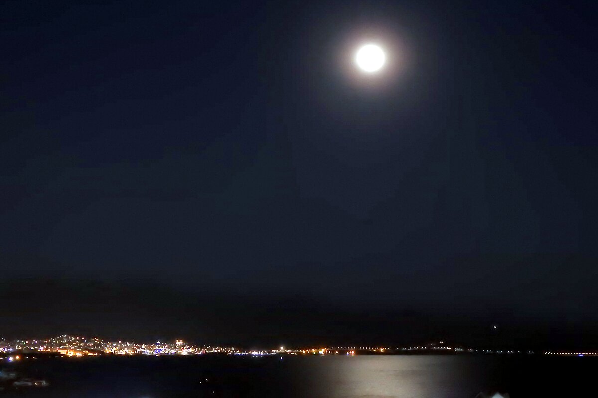 Луна над Эйлатским заливом - Гала 