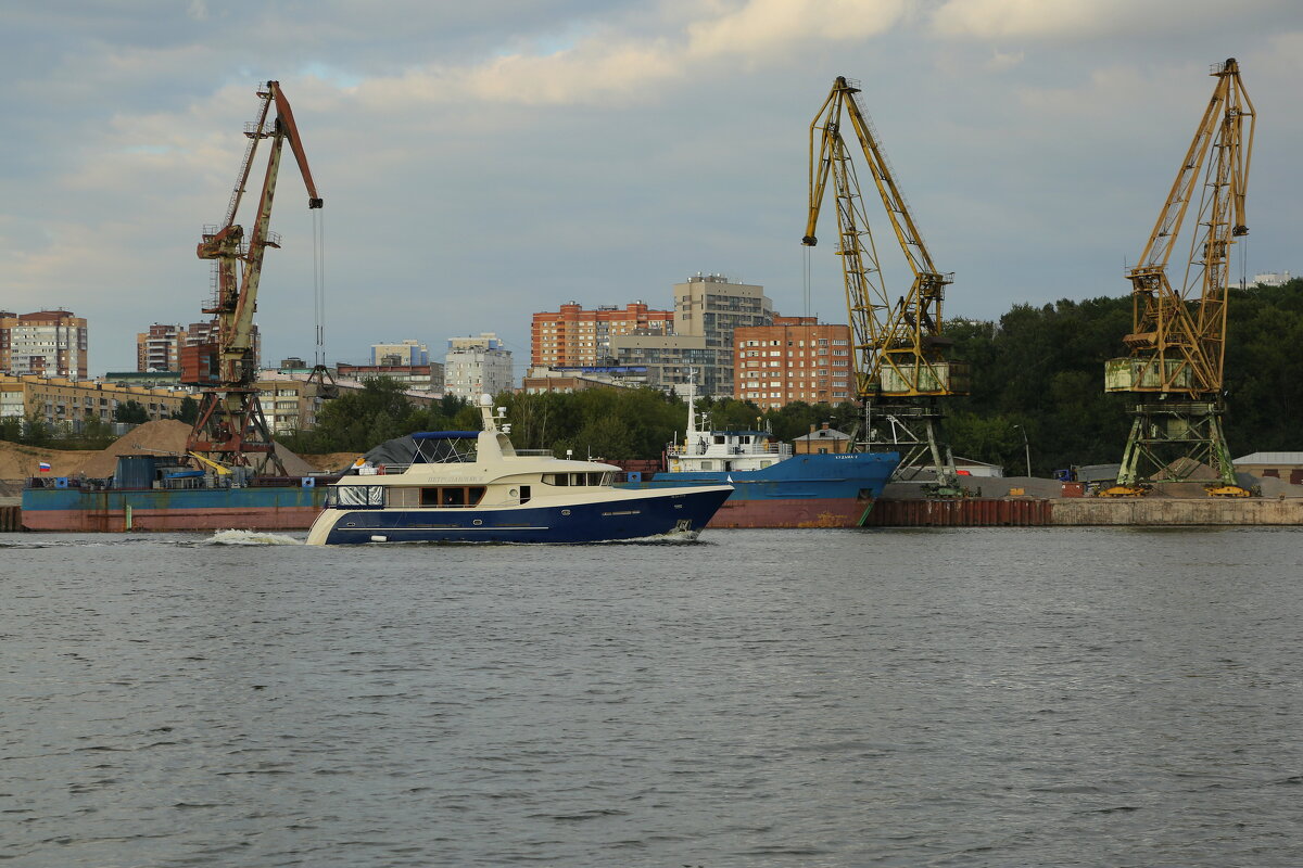 Северный речной порт - Юрий Моченов