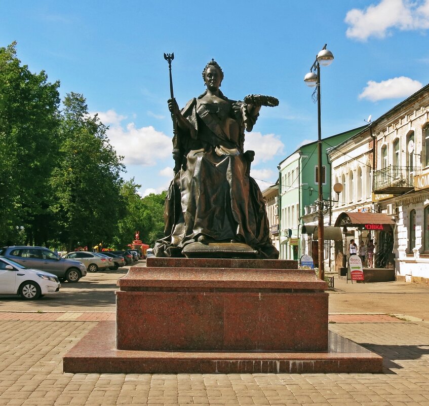 Памятник Екатерине II в Вышнем Волочке - Евгений Кочуров
