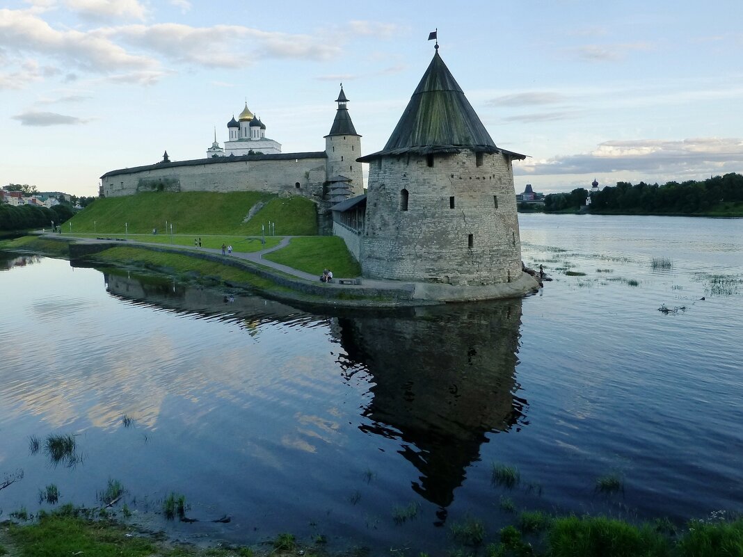 Псков. Место слияния рек  Псковы и Великой - Лидия Бусурина