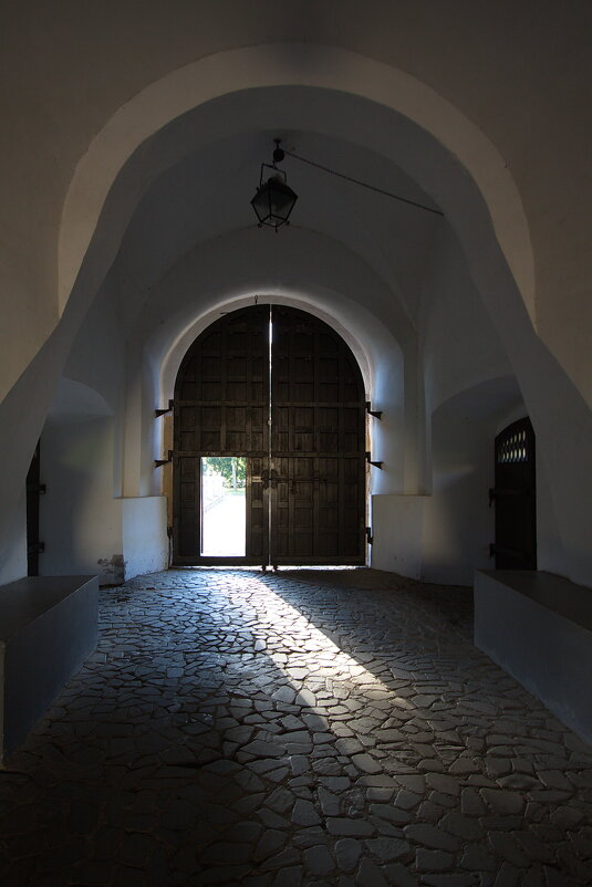 Тунель в средневековье - M Marikfoto