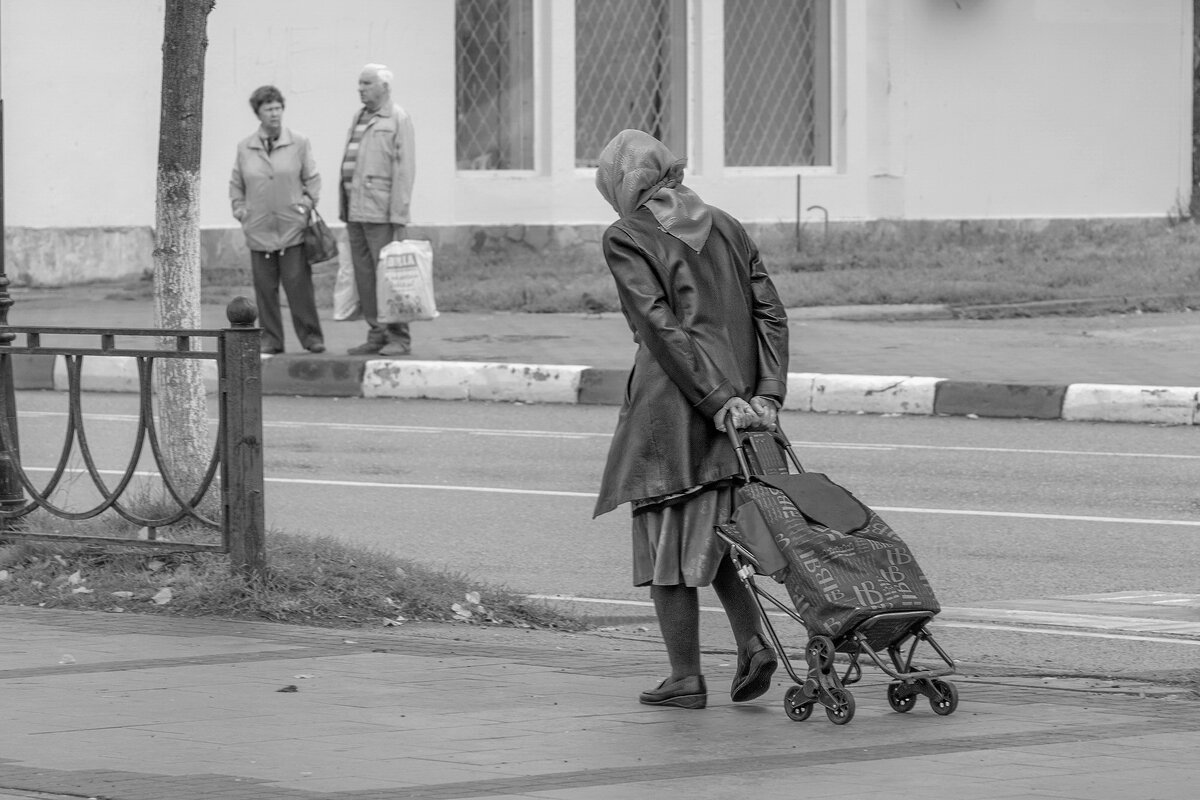 Про жизнь в чб. - Анатолий. Chesnavik.