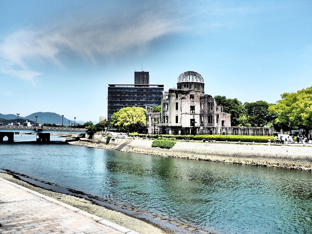 Хиросима Япония Купол Гэмбаку "Атомный купол" - wea *