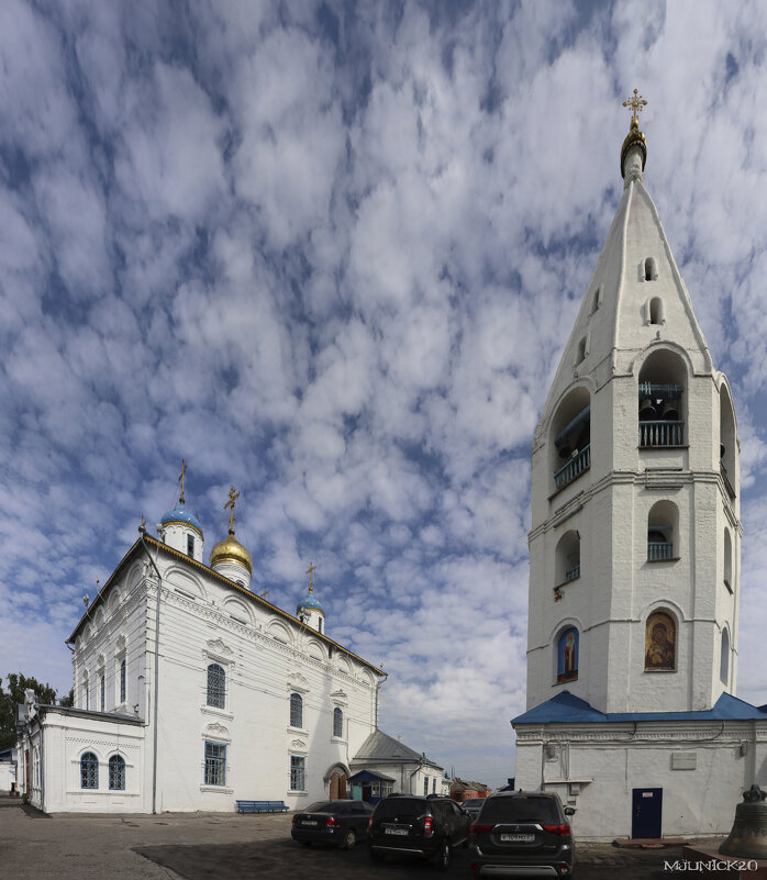 Небо над колокольней Введенского собора - Михаил Николаев