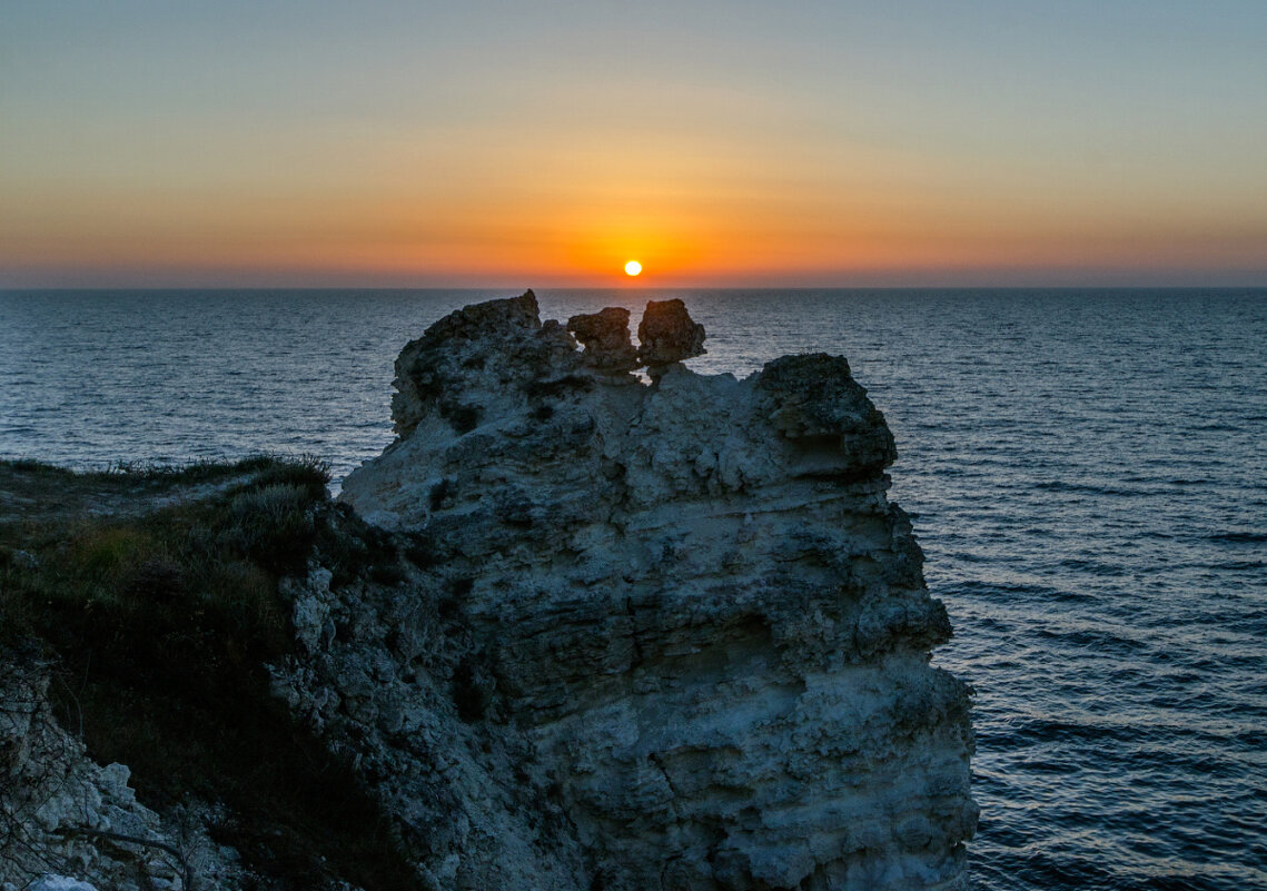 море, скалы, солнце - Александр 