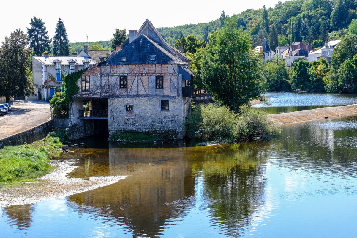 мельница 16-ого века у реки Крёз (Creuse) - Георгий А