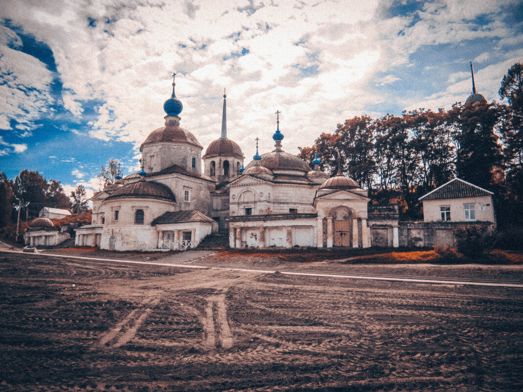 где-то в глубнке.. - Виктория Писаренко