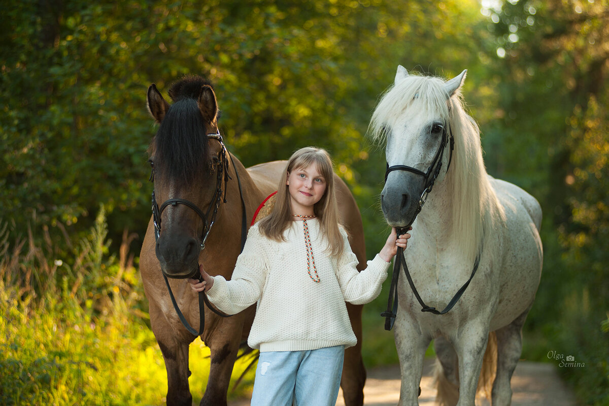 Девочка и лошади - Ольга Семина