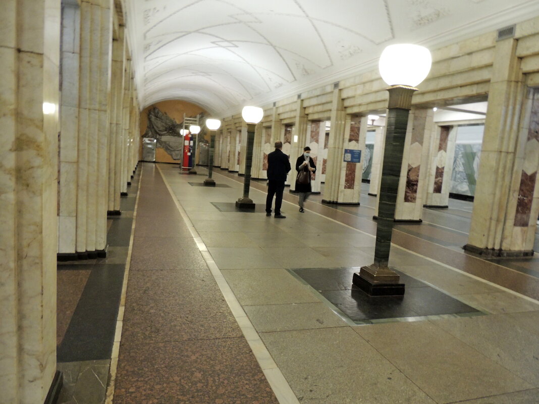 Семёновская (станция метро) (до 1961 — «Сталинская») - Александр Качалин