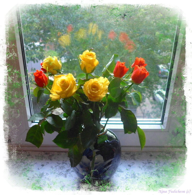 Розы в вазе - Nina Yudicheva