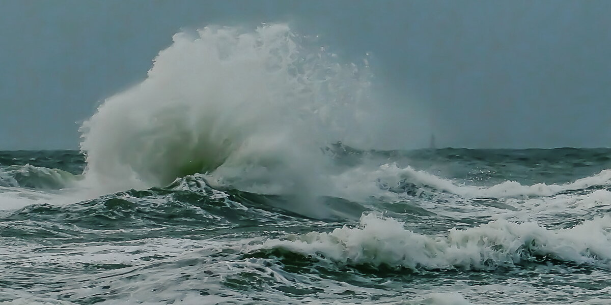 и сново шторм на АТлантическом океане - Георгий А