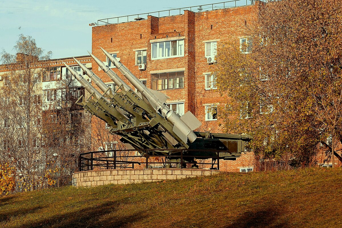 Пусковая установка зенитно - ракетного комплекса С-125. - Татьяна Помогалова