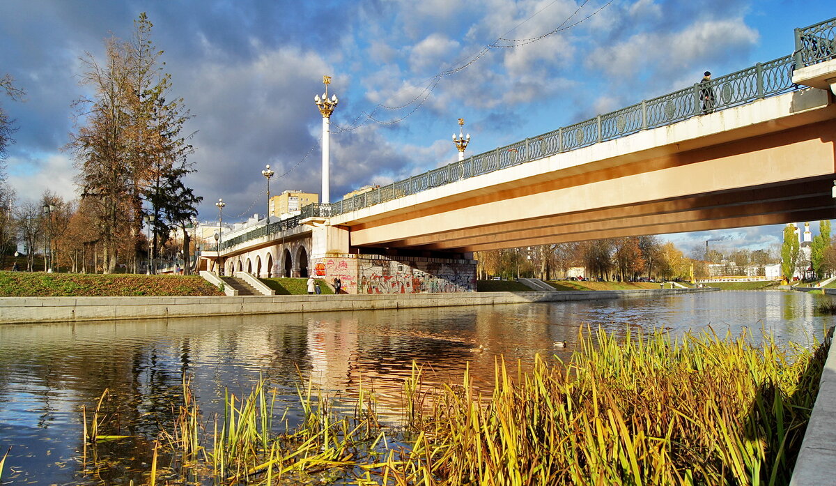 Осень в моём городе (р.Орлик) - Елена Кирьянова