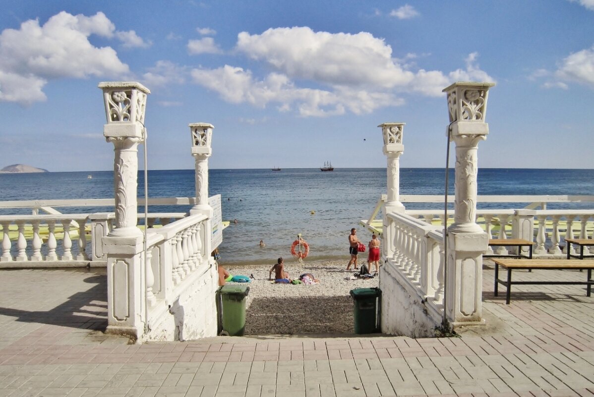 Вход на Центральный пляж - Елена (ЛенаРа)