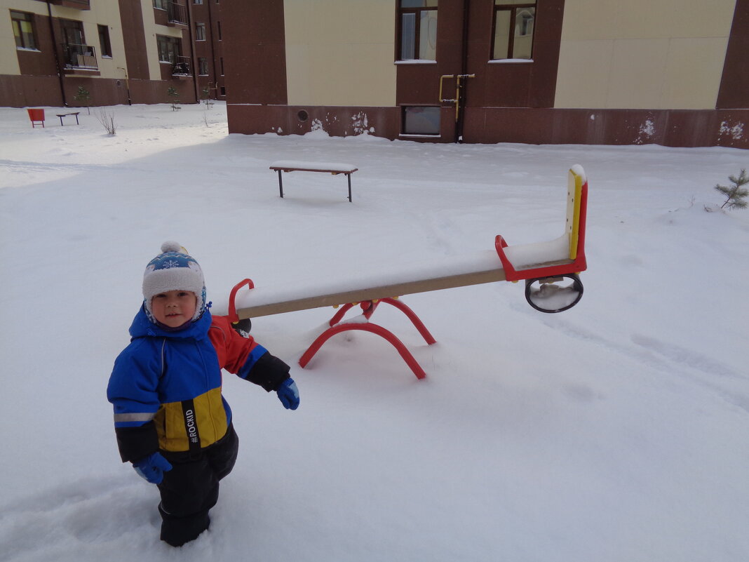 Ребёнок и снег - Андрей Макурин