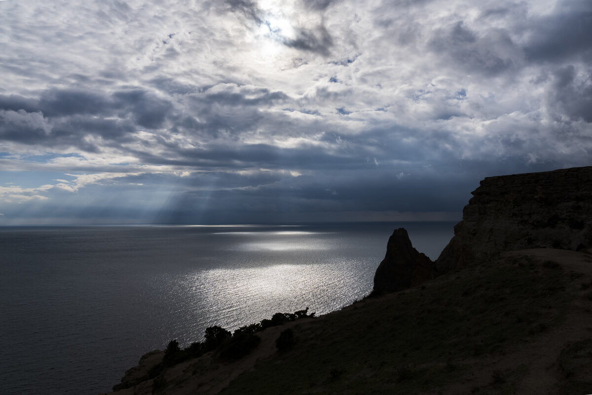 Лунная ночь над морем - Александр Буторин