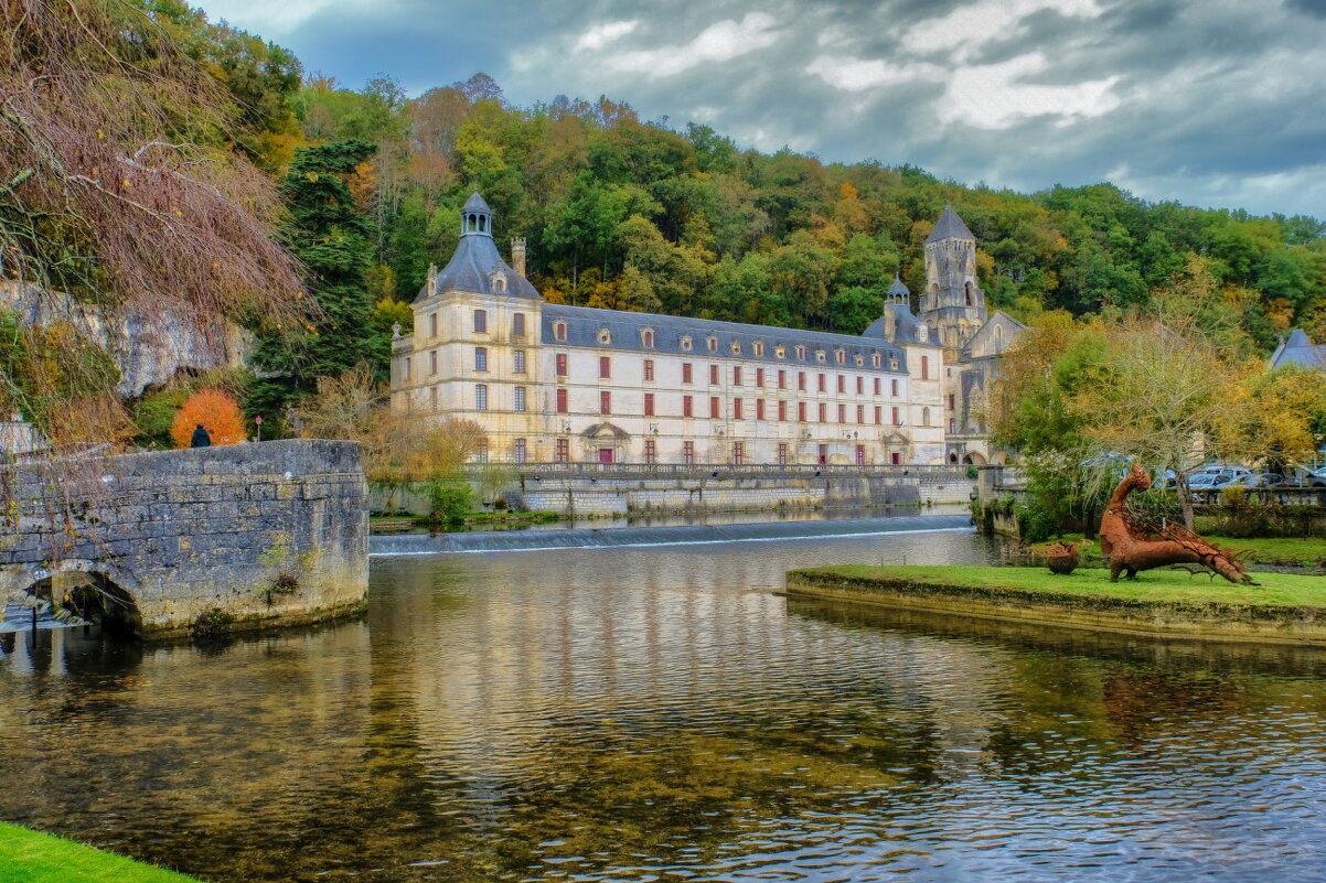 Аббатство Св. Петра в г. Брантом (Brantome) - Георгий А