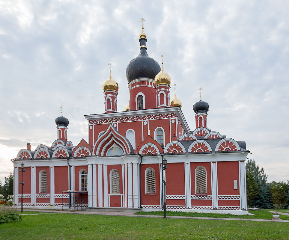 Воскресенский собор Старой Руссы - El Кондукова