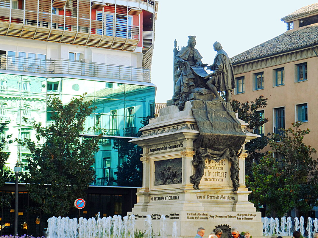 Монумент Изабелле Кастильской и Колумбу в Гранаде - Галина 