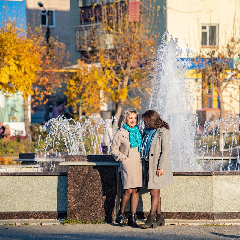 В последние теплые дни осени - Лариса Корсакова