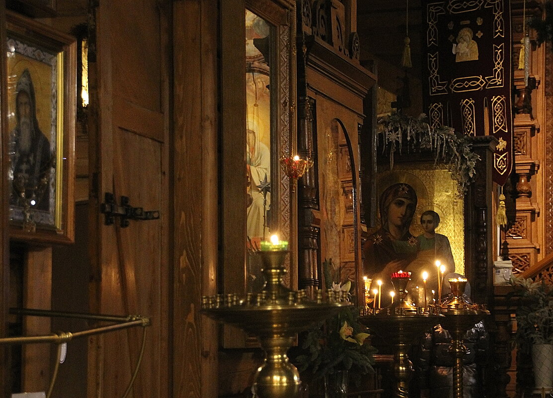 Церковь в Праздник становится яркой свечой, а вместо Крестов – огни.... - Tatiana Markova