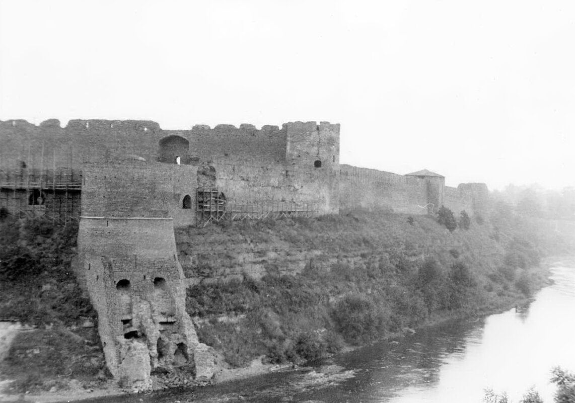 Ивангородская крепость в 1985 году - Николай 