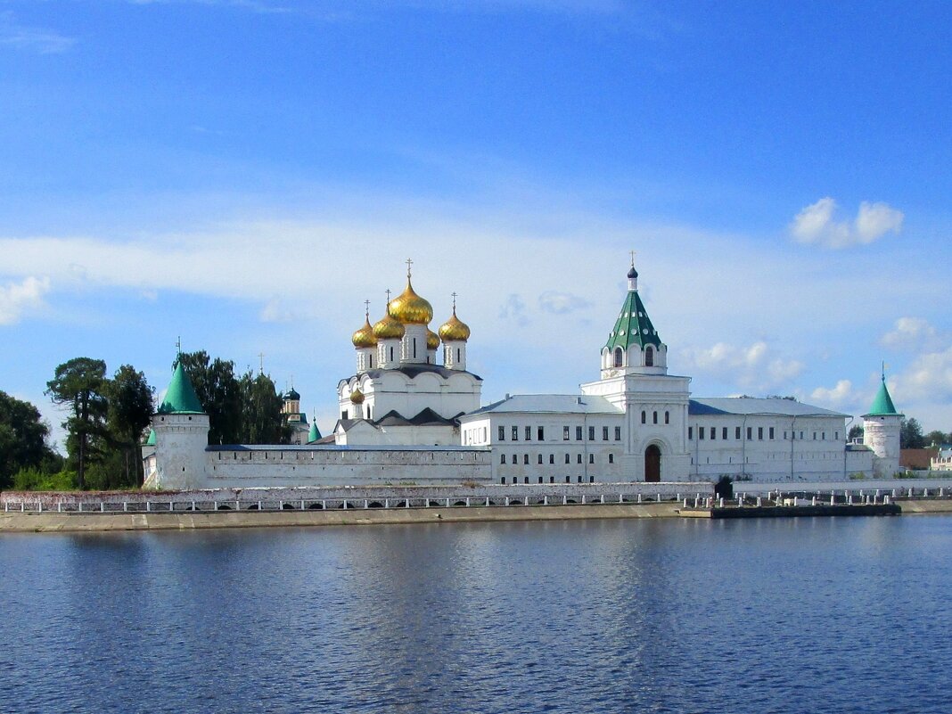 Свято-Троицкий Ипатьевский монастырь в Костроме - Ольга Довженко