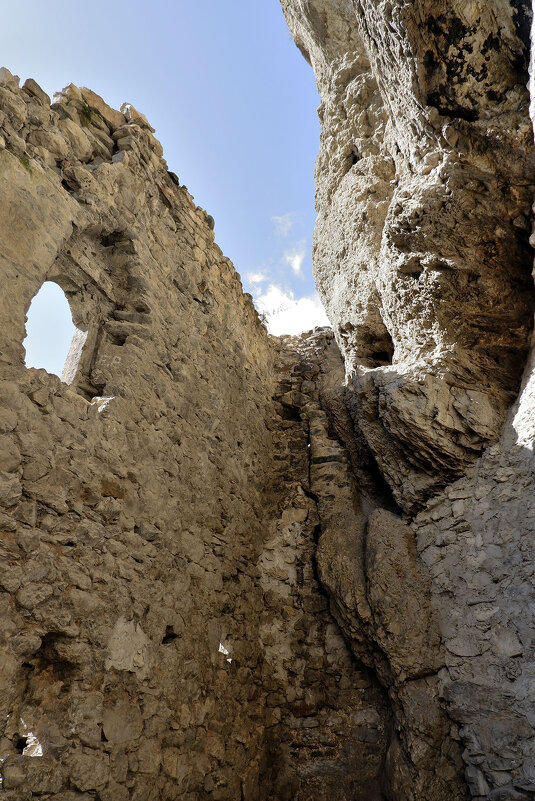 Пещерная крепость, Северная Осетия - Александр 