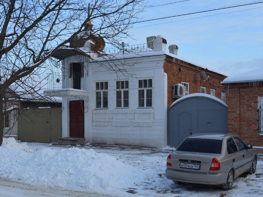 Новочеркасск. Дом по ул. Просвещения 169. - Пётр Чернега