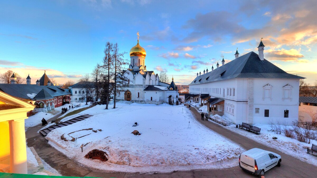 Спасо Сторожевский монастырь в Звенигороде