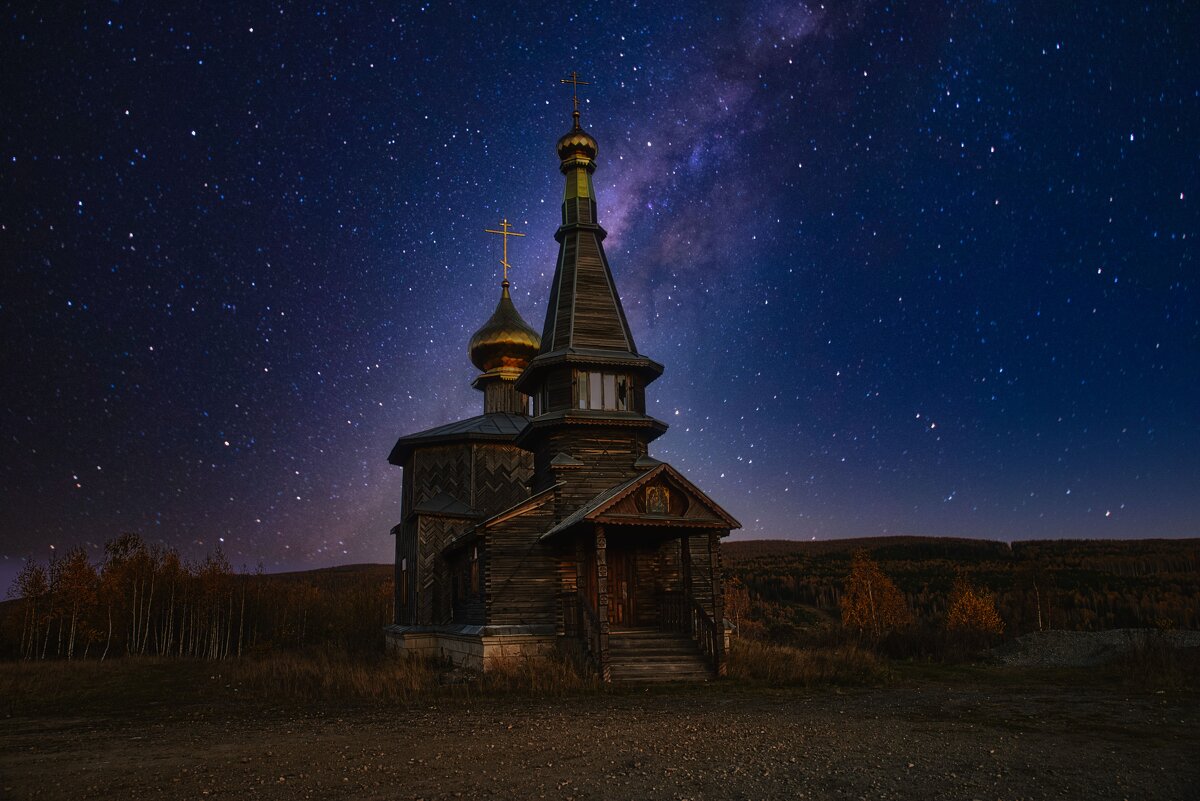 Старая церквушка. - Владимир Батурин