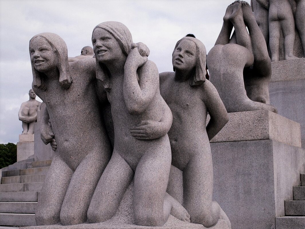 Нелепые скульптуры в Осло - Ольга (crim41evp)