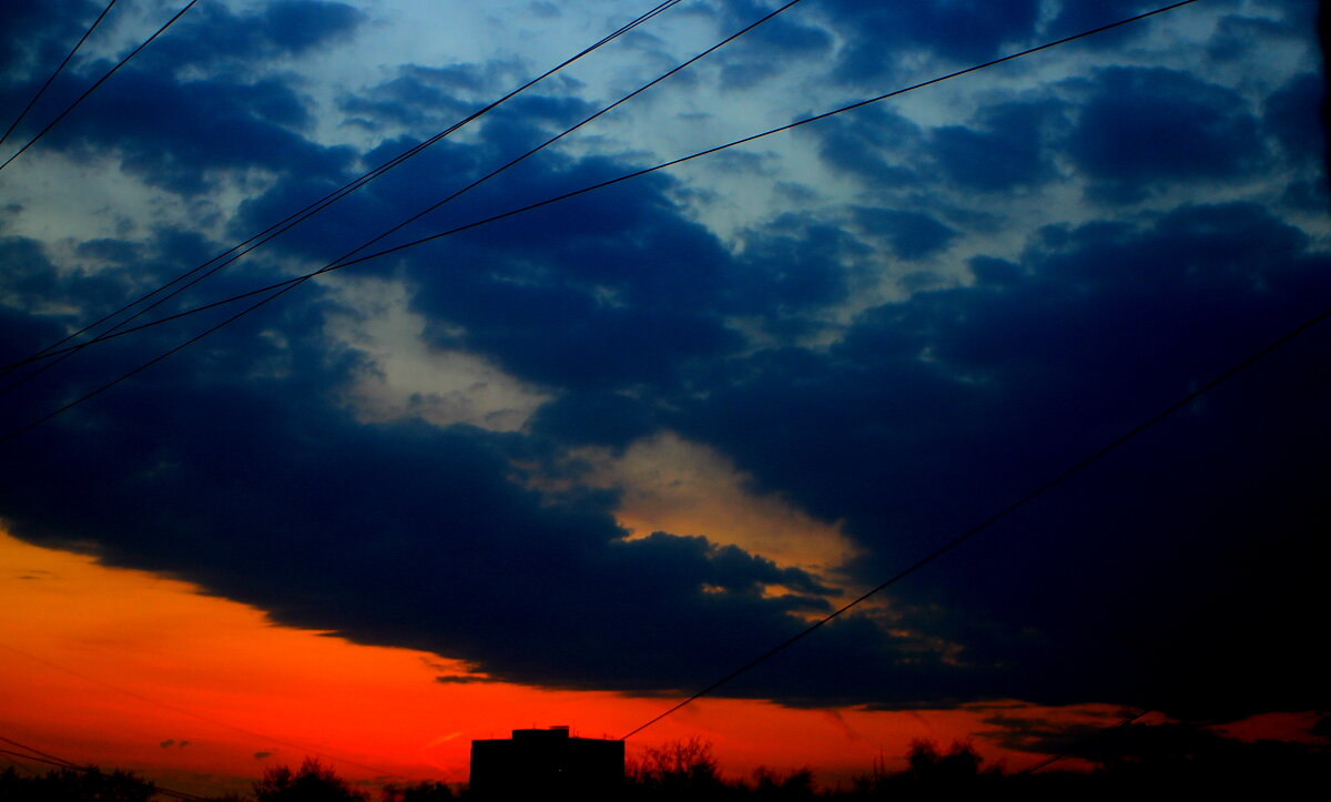 Огромное небо одно на двоих  17 апреля 5 утра Старческая бессонница - олег свирский 