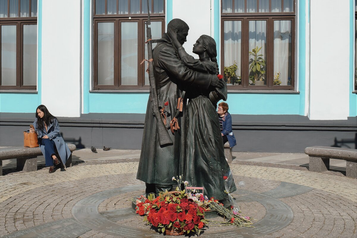 Памятник «Прощание славянки» - Татьяна Помогалова