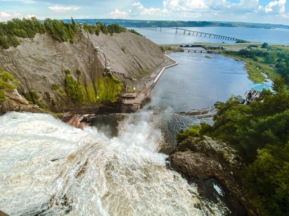 Вид с вершины водопада Монморанси в Квебеке - Одиноков Юрий 