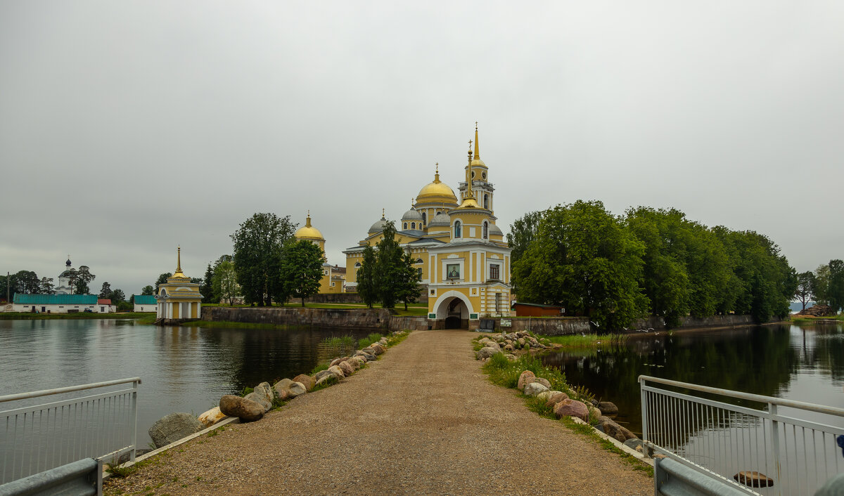 Нилостолбинская пустынь