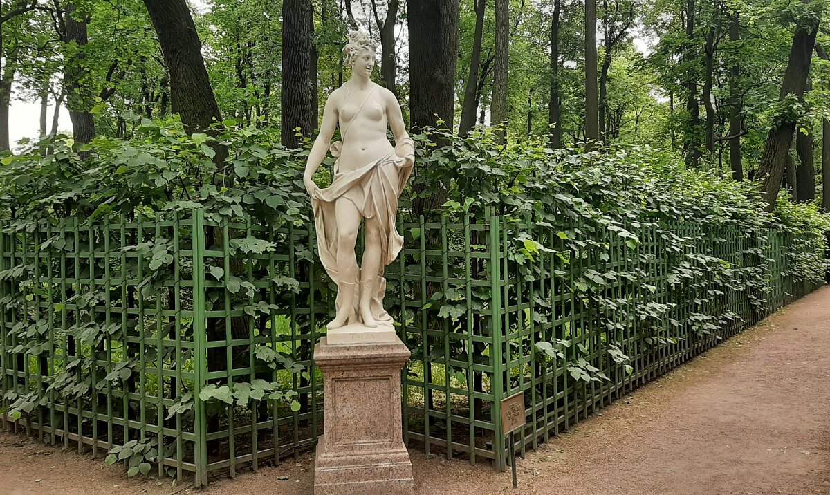 М. Гропелли —статуя «Талия» (около 1719) - Елена Павлова (Смолова)