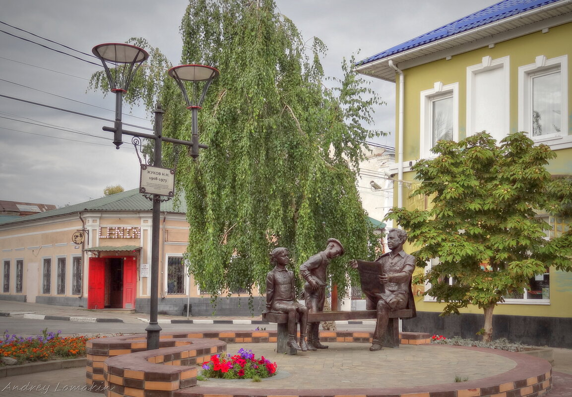 памятник художнику Н. Жукову - Andrey Lomakin