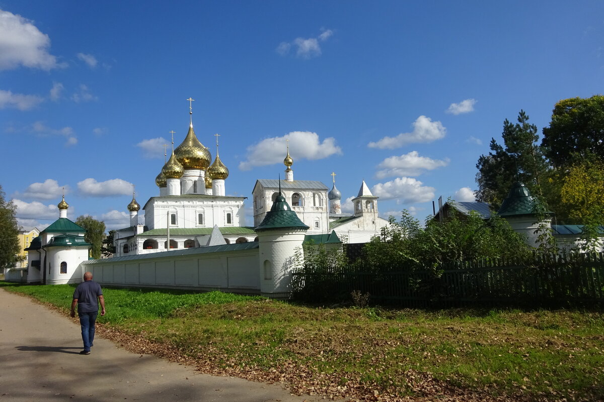 Углич. Воскресенский монастырь. - Татьяна 