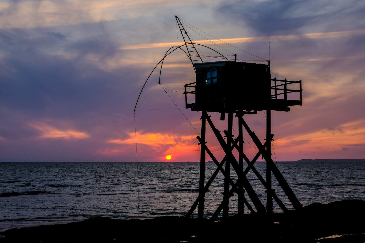 Рыбачий домик на закате - Георгий А