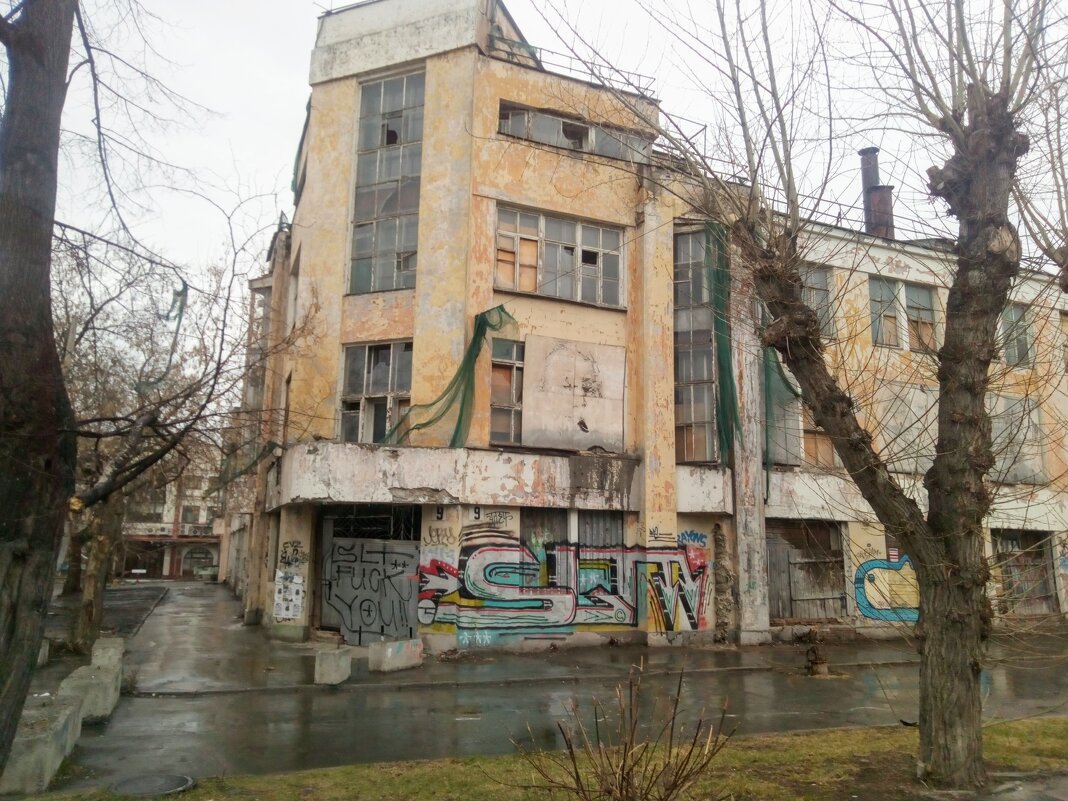 здание бывшего завода ОЦМ - peretz 