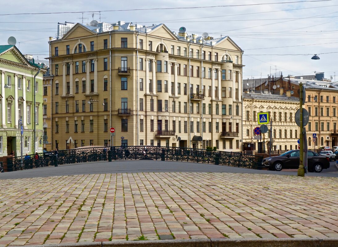 на Певческом мосту - Елена 