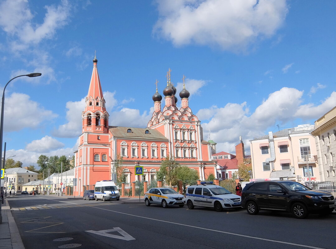 Храм Николы у Таганских ворот на Болвановке 1697-1712г. Стиль московское барокко. - Люба 