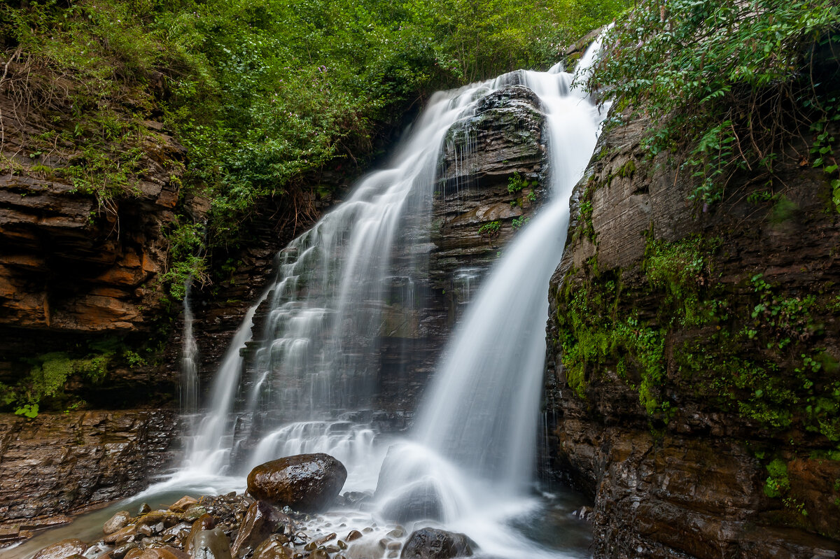 Водопад Золотоносец, восточная Абхазия - Виктор Садырин