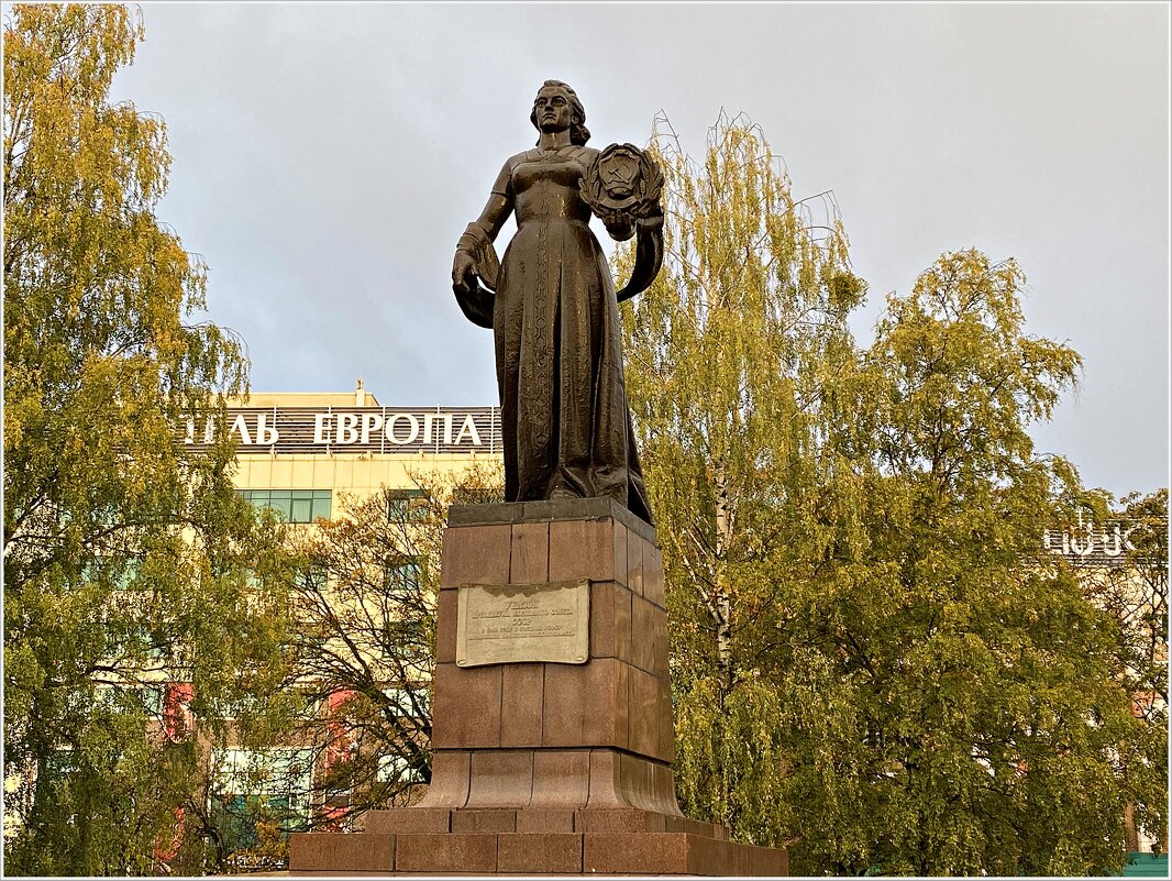 Монумент "МАТЬ-РОССИЯ". - Валерия Комова