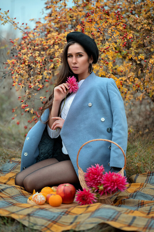 Autumn picnic - Mariya Miroshnichenko
